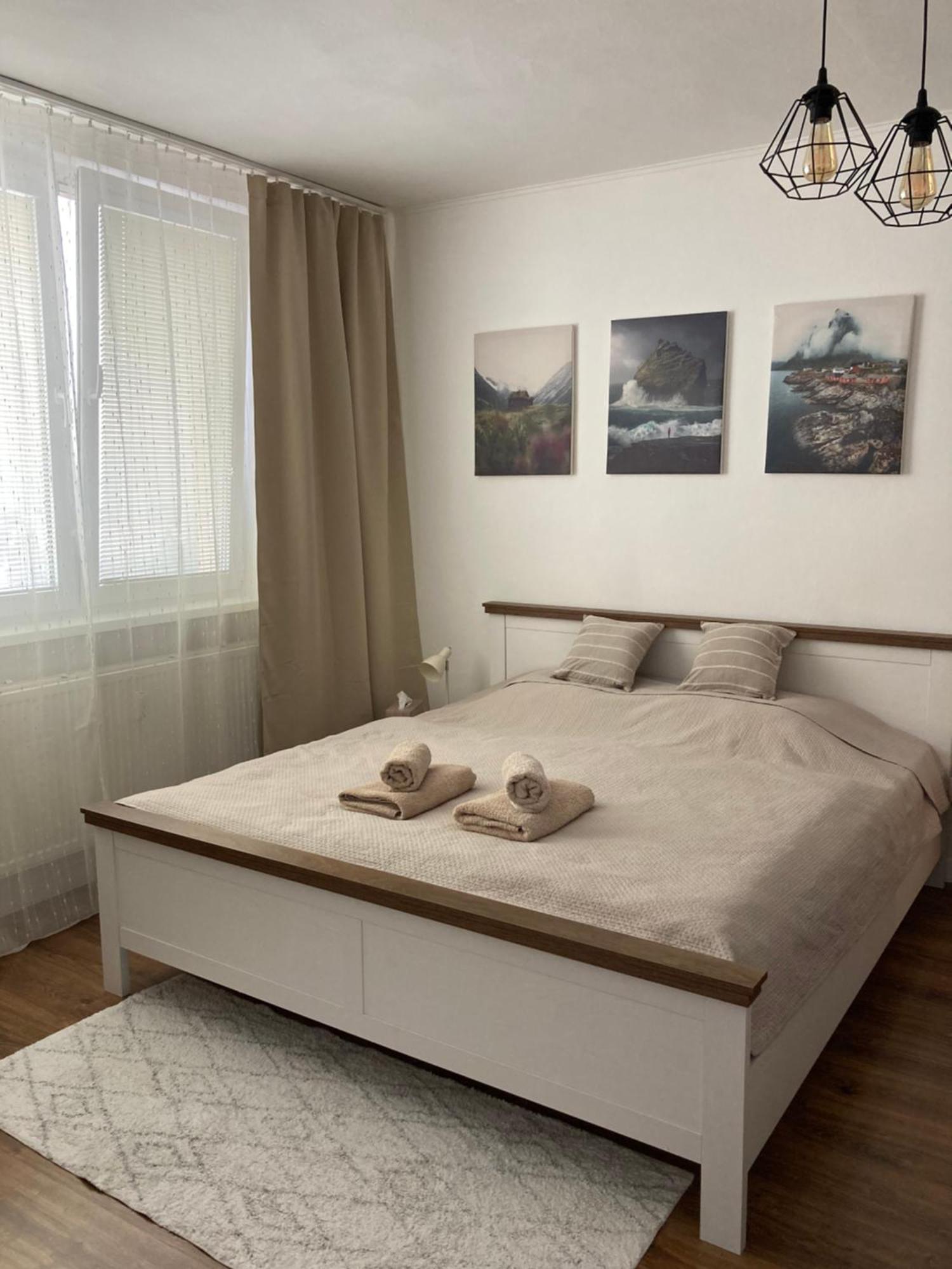 Utulny Apartman Blizko Centra มิคาโลเท ภายนอก รูปภาพ